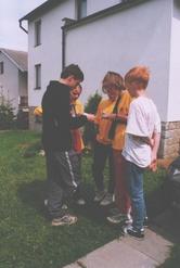 f/100-n.jpg