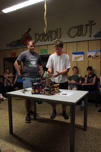 /IMG_2956-v.jpg