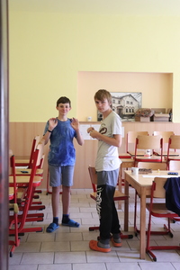 IMG_2275-v.jpg