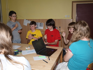 P1011682-v.jpg