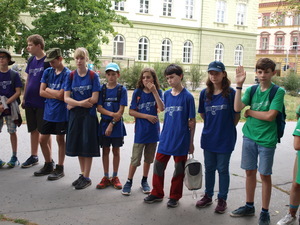 P1012011-v.jpg