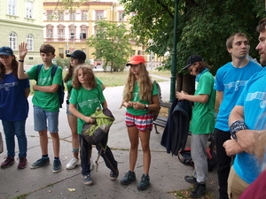 P1012012-v.jpg